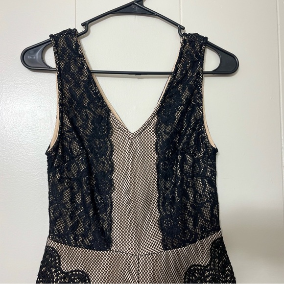 Francesca’s miami Lace Dress Size M - Picture 2 of 8